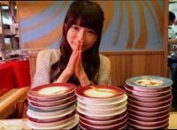 このイメージ画像は、このサイト記事「おすすめ『寿司 大食い 何皿 まとめ』 ネットで話題 YouTube無料動画ご紹介！」のアイキャッチ画像として利用しています。